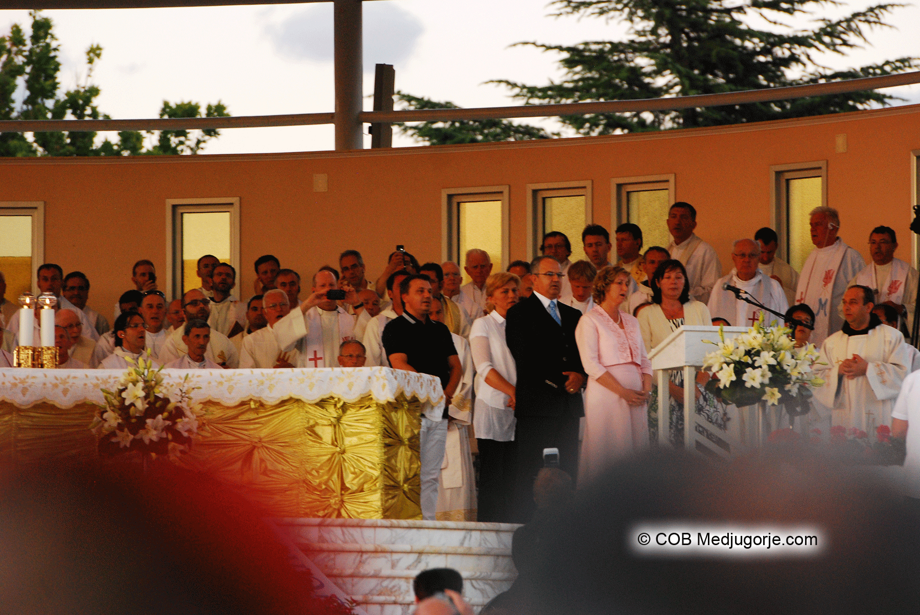 medjugorje visionaries at st james in medjugorje